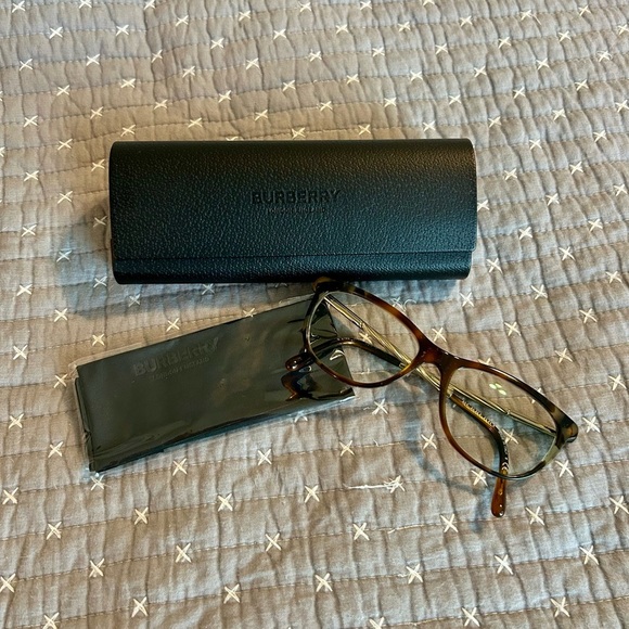 Burberry Tortoise Shell Glasses with Black Case - Picture 1 of 4